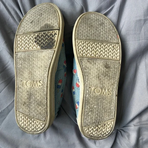 TOMS Kids Light Blue Ice Pop Classic Shoes - Picture 3 of 8